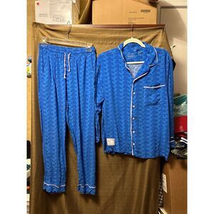 T Factor Woman’s Wiz Pajamas 2 Piece Blue With Clouds Size XS